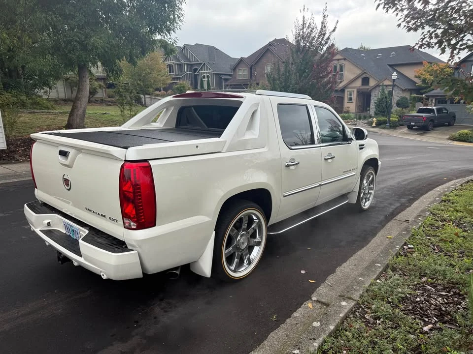 2008 Cadillac Escalade & EXT 3rd Gen - Image 4 of 13