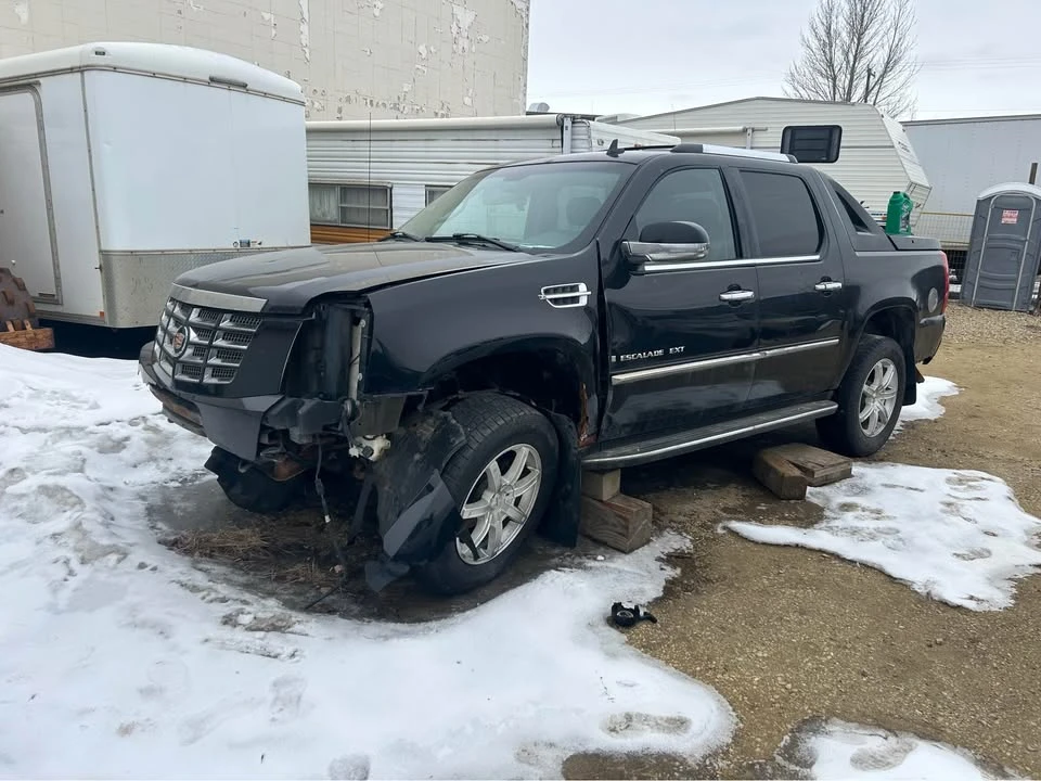 2008 Cadillac Escalade & EXT 3rd Gen - Image 3 of 3
