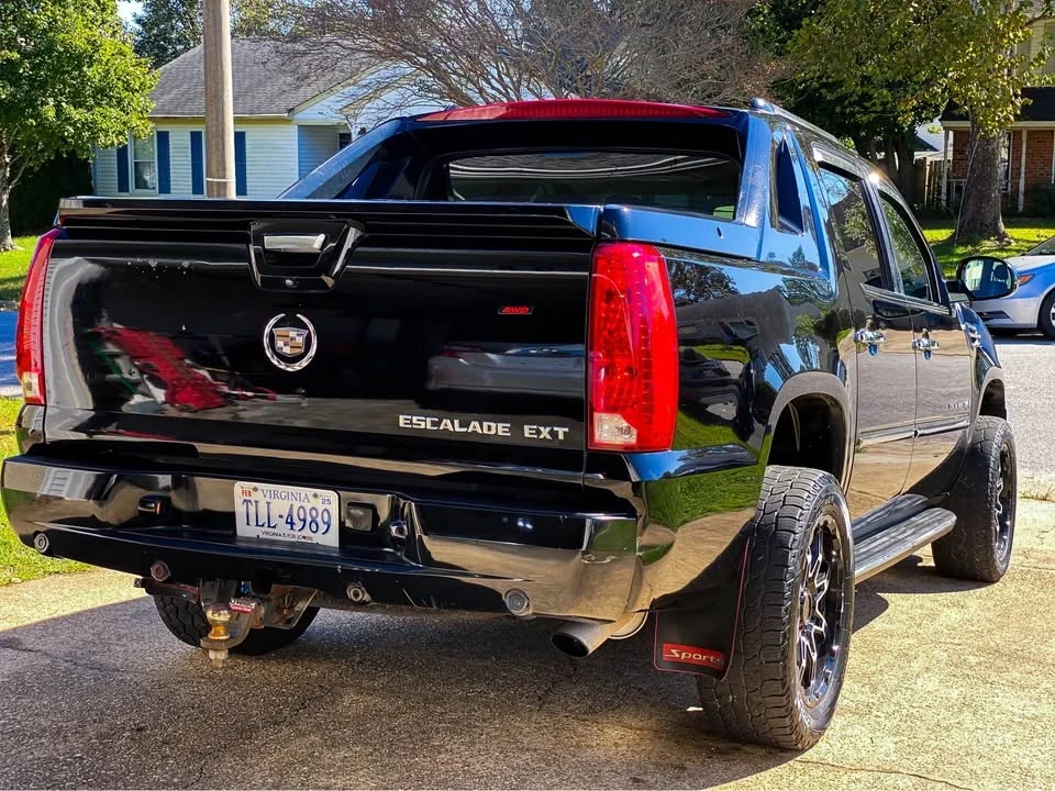 2008 Cadillac Escalade & EXT 3rd Gen - Image 9 of 20