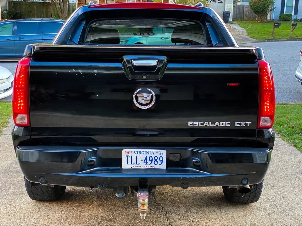 2008 Cadillac Escalade & EXT 2nd Gen - Image 2 of 20