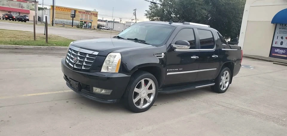 2008 Cadillac Escalade & EXT 3rd Gen - Image 2 of 9