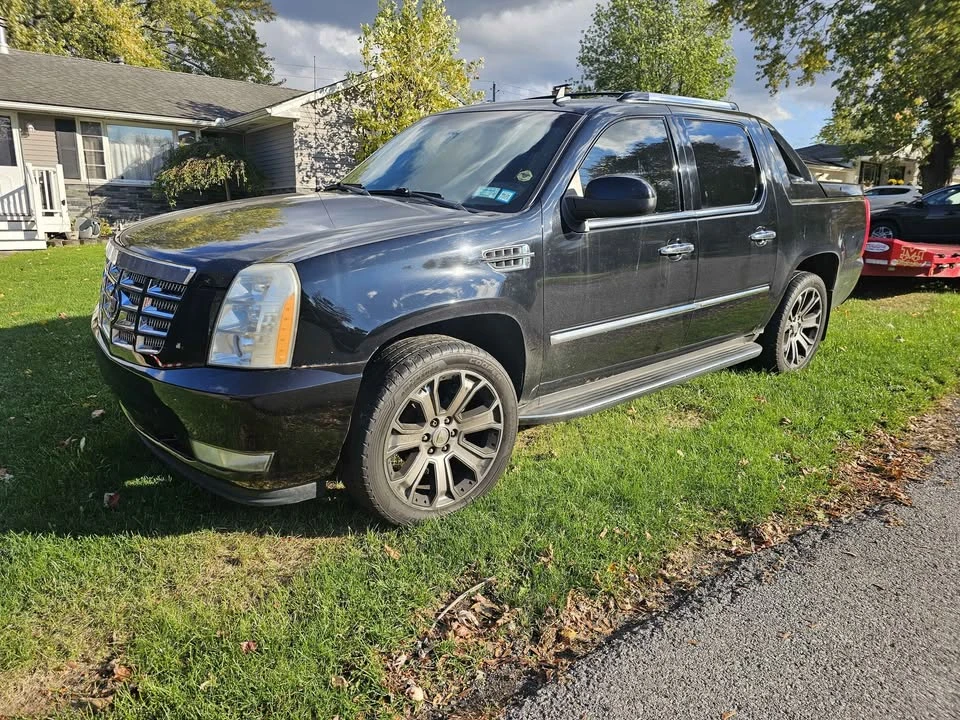 2008 Cadillac Escalade & EXT 3rd Gen - Image 2 of 7