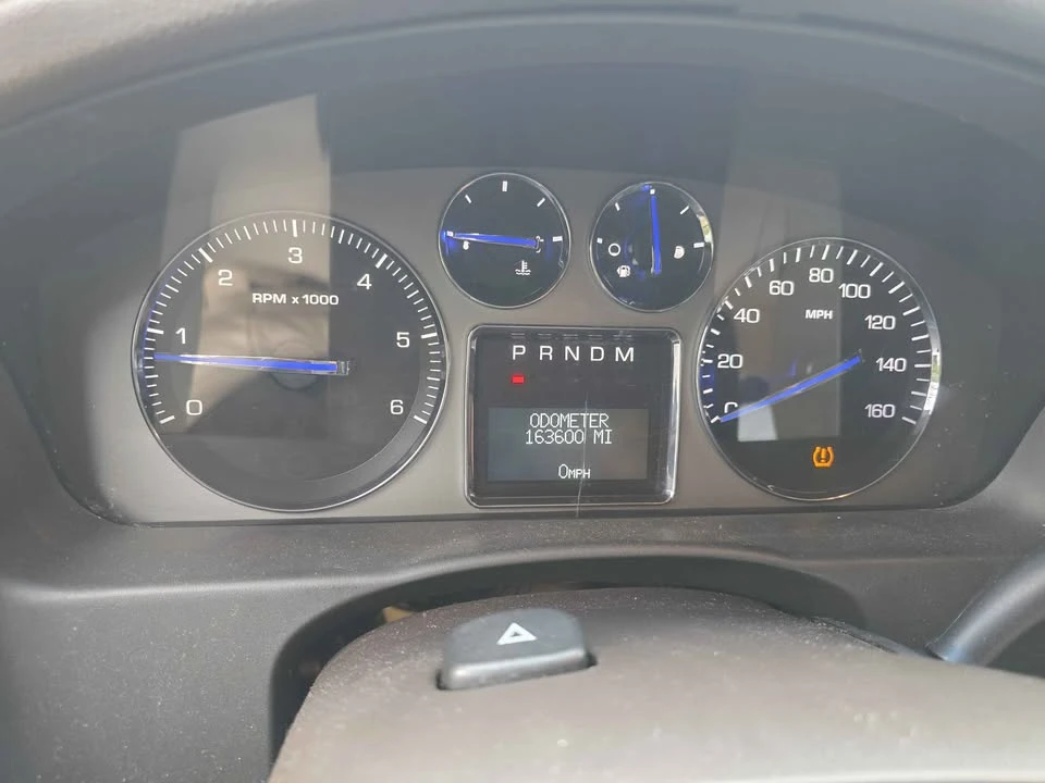 2008 Cadillac Escalade & EXT 3rd Gen - Image 9 of 10