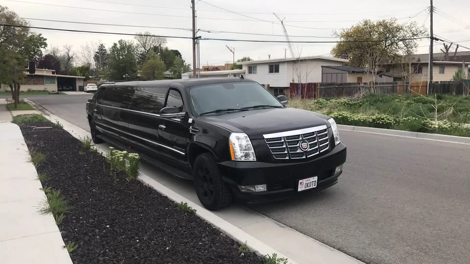 2008 Cadillac Escalade & EXT 3rd Gen - Image 2 of 13