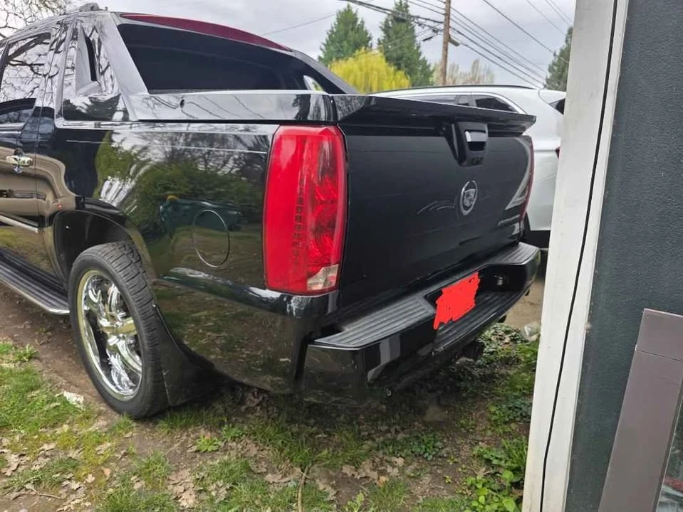 2008 Cadillac Escalade & EXT 3rd Gen - Image 4 of 10