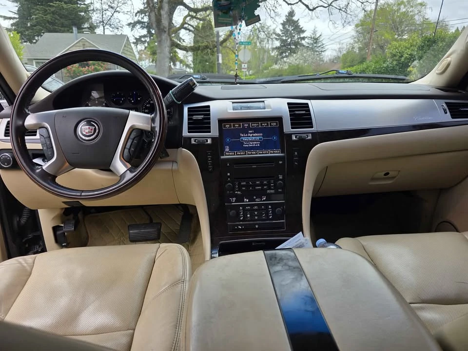 2008 Cadillac Escalade & EXT 3rd Gen - Image 5 of 10