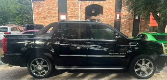 2008 Cadillac Escalade & EXT 3rd Gen - Image 10 of 21