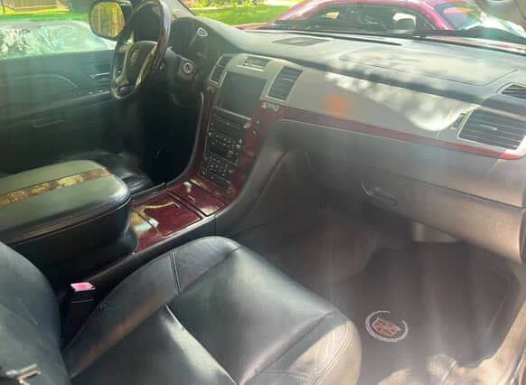 2008 Cadillac Escalade & EXT 3rd Gen - Image 10 of 20