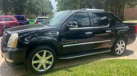 2008 Cadillac Escalade & EXT 3rd Gen - Image 2 of 20