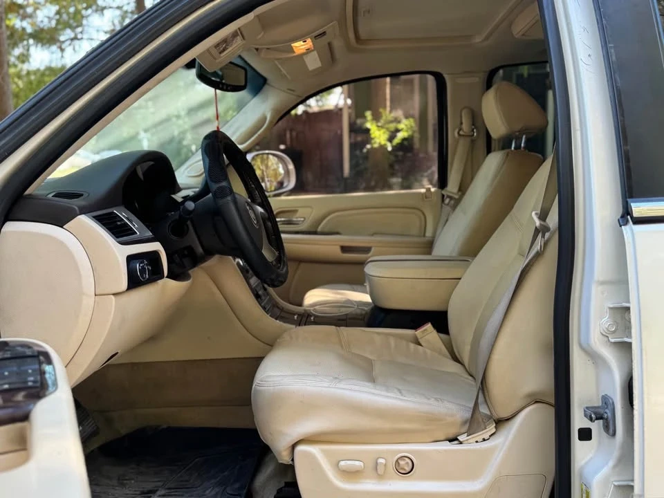 2008 Cadillac Escalade & EXT 3rd Gen - Image 10 of 17