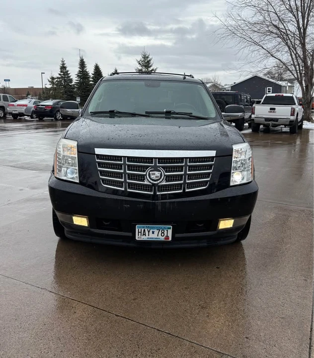 2008 Cadillac Escalade & EXT 3rd Gen - Image 2 of 14