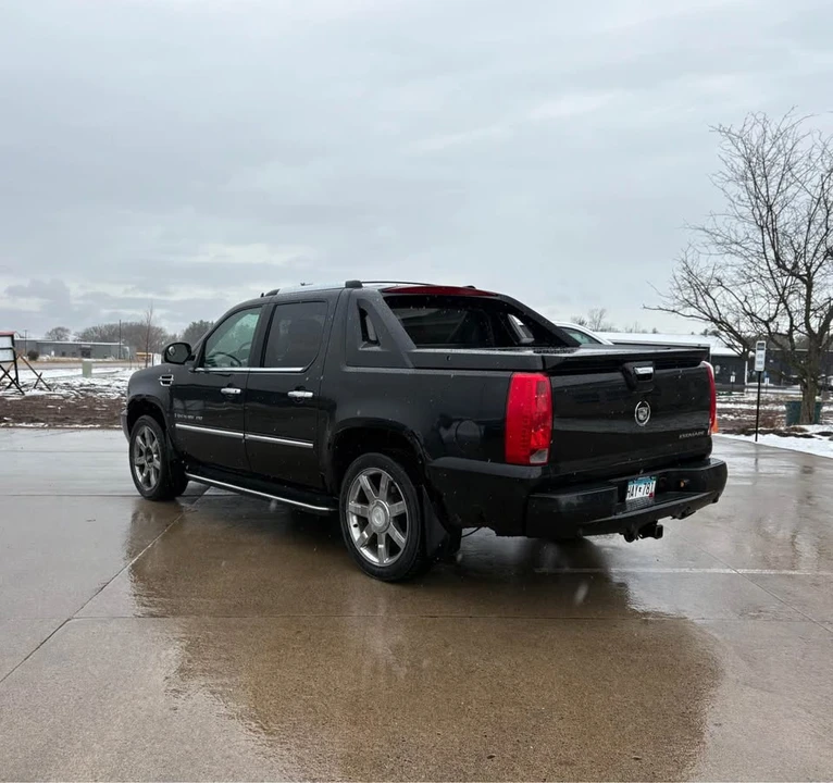 2008 Cadillac Escalade & EXT 3rd Gen - Image 6 of 14