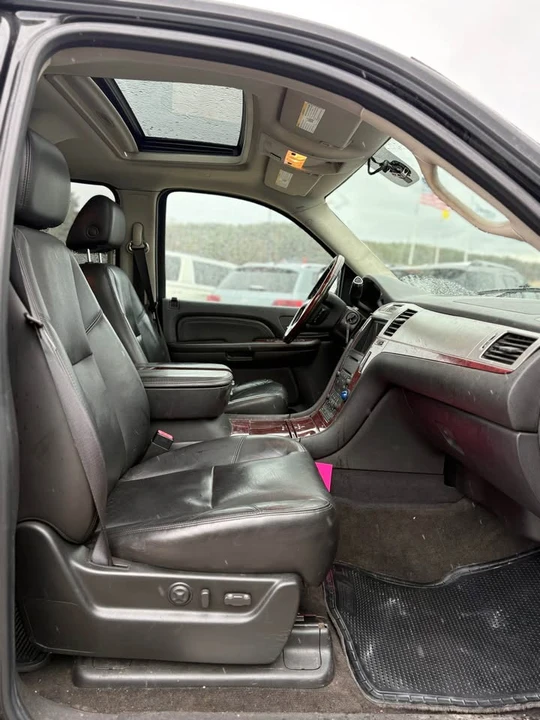 2008 Cadillac Escalade & EXT 3rd Gen - Image 13 of 14