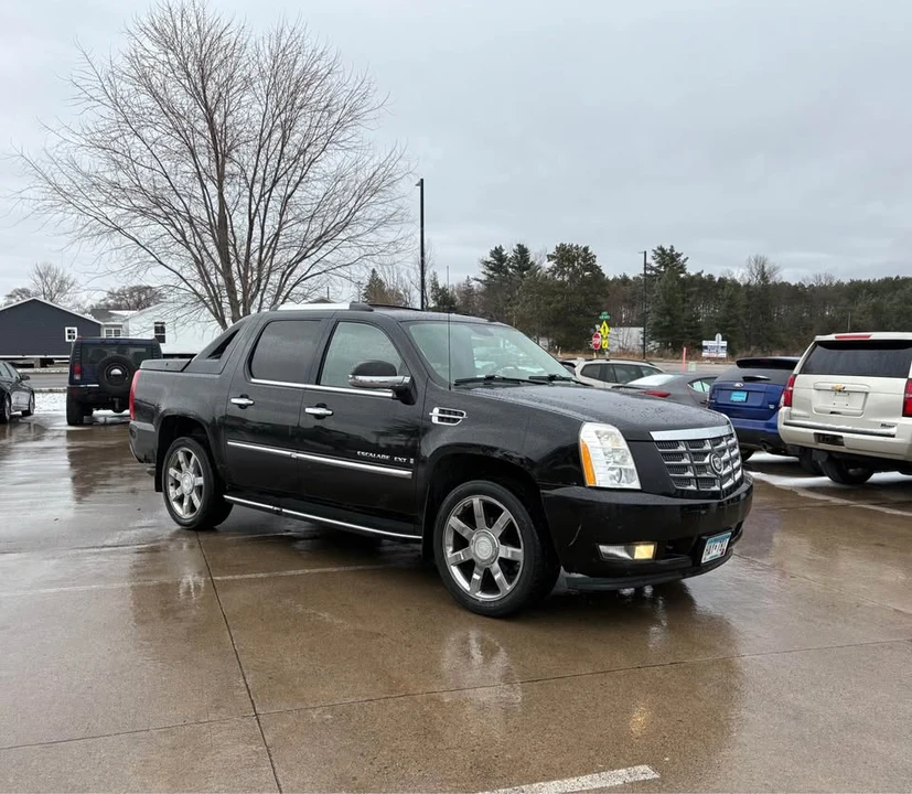 2008 Cadillac Escalade & EXT 3rd Gen - Image 3 of 14