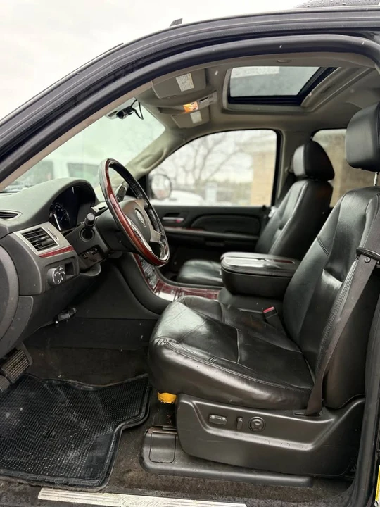 2008 Cadillac Escalade & EXT 3rd Gen - Image 12 of 14