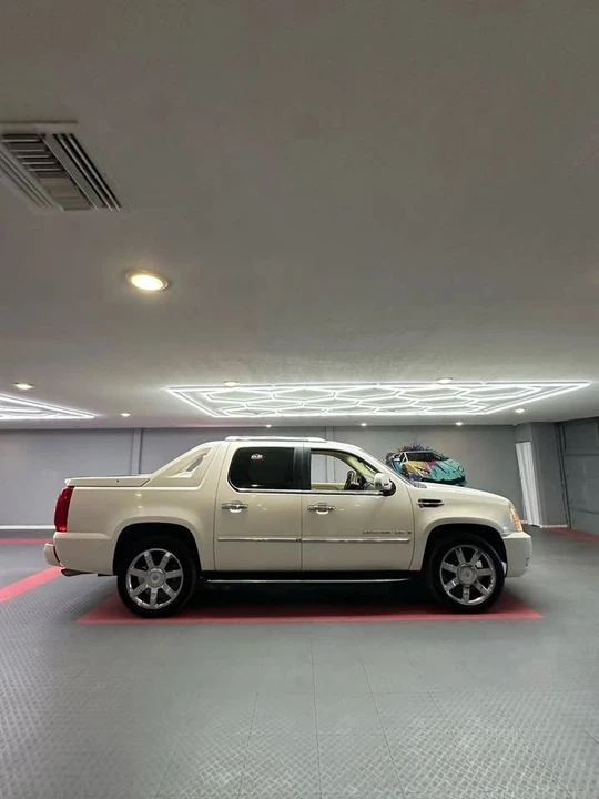 2008 Cadillac Escalade & EXT 3rd Gen - Image 6 of 20
