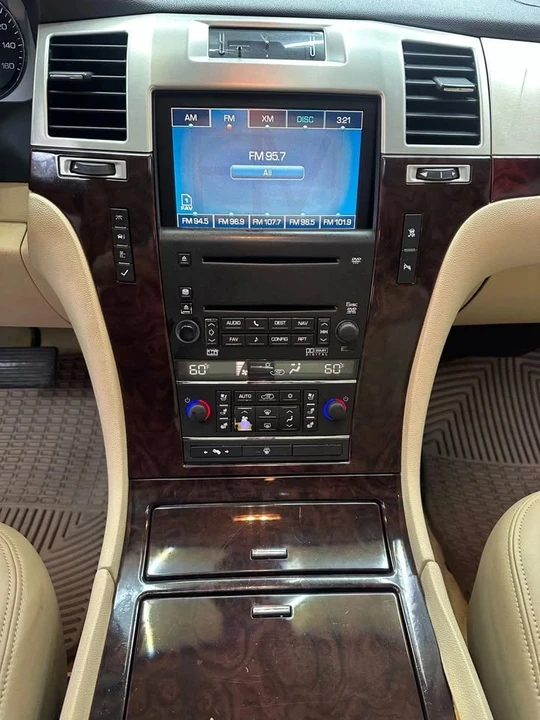 2008 Cadillac Escalade & EXT 3rd Gen - Image 11 of 20