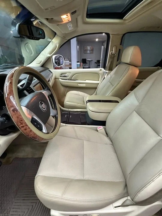 2008 Cadillac Escalade & EXT 3rd Gen - Image 9 of 20