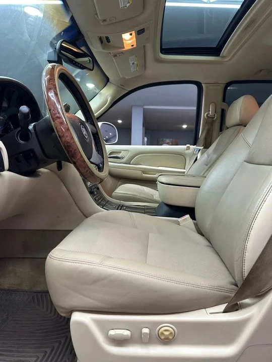 2008 Cadillac Escalade & EXT 3rd Gen - Image 8 of 20