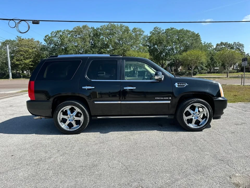 2008 Cadillac Escalade & EXT 3rd Gen - Image 5 of 12