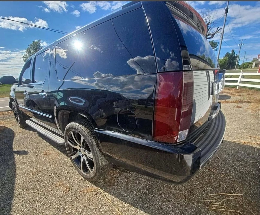 2008 Cadillac Escalade & EXT 3rd Gen - Image 11 of 20
