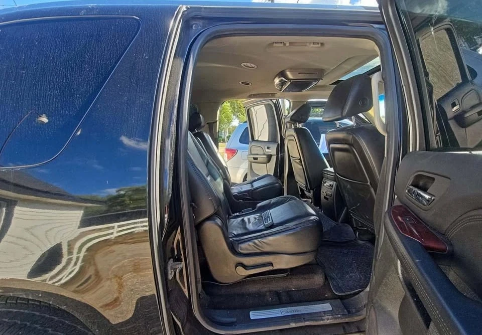 2008 Cadillac Escalade & EXT 3rd Gen - Image 2 of 20
