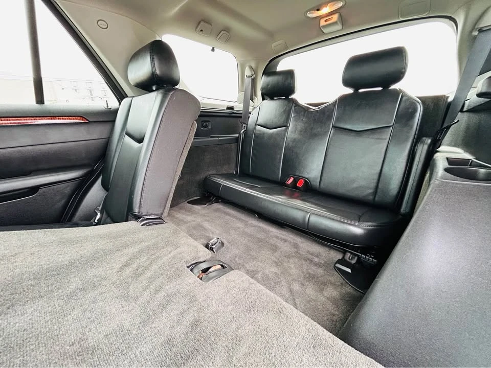 2008 Cadillac SRX - Image 14 of 18