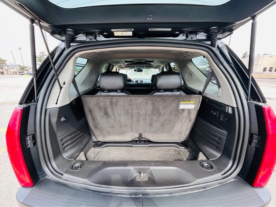 2008 Cadillac SRX - Image 16 of 18