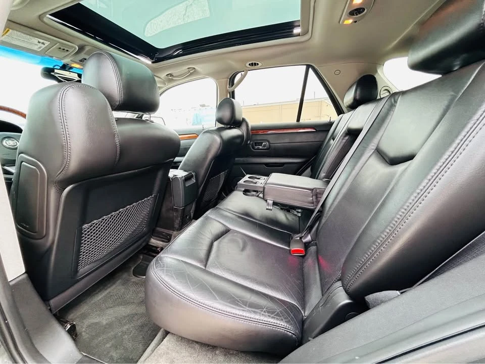 2008 Cadillac SRX - Image 13 of 18