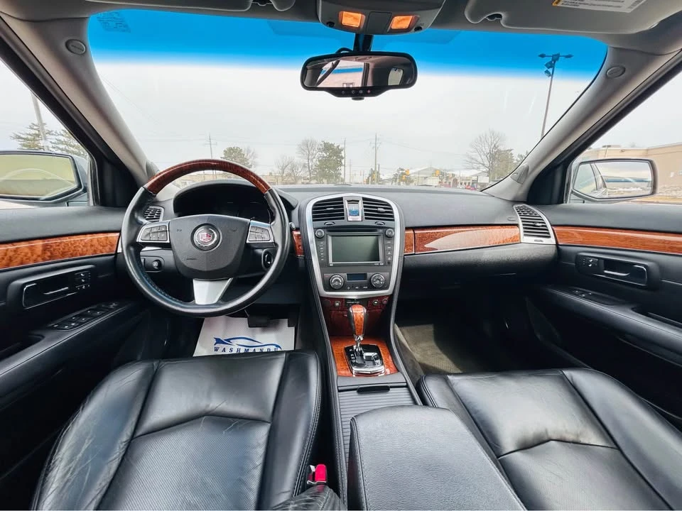 2008 Cadillac SRX - Image 15 of 18