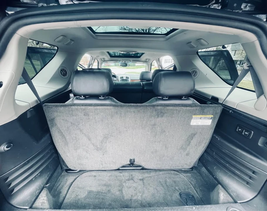 2008 Cadillac SRX - Image 14 of 18