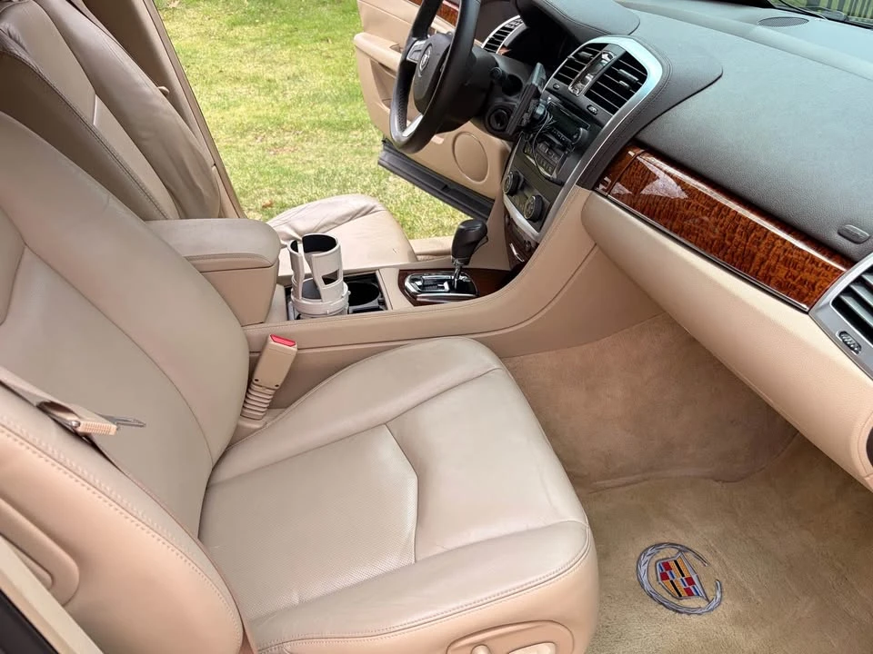 2008 Cadillac SRX - Image 5 of 15