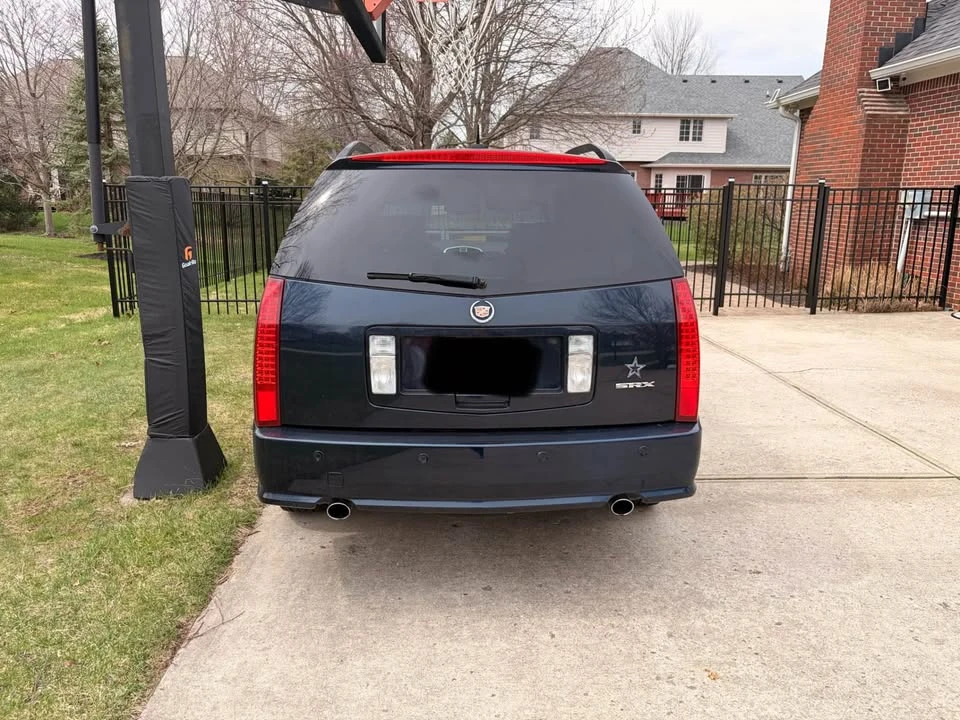 2008 Cadillac SRX - Image 2 of 15