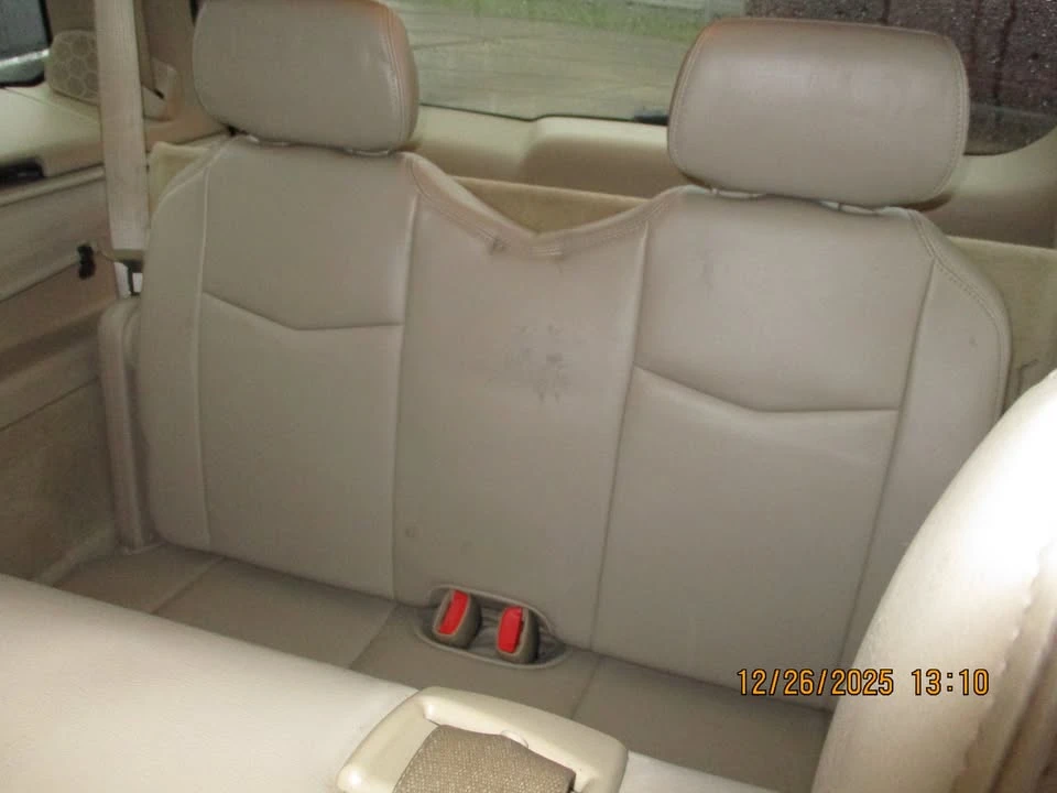 2008 Cadillac SRX - Image 5 of 10