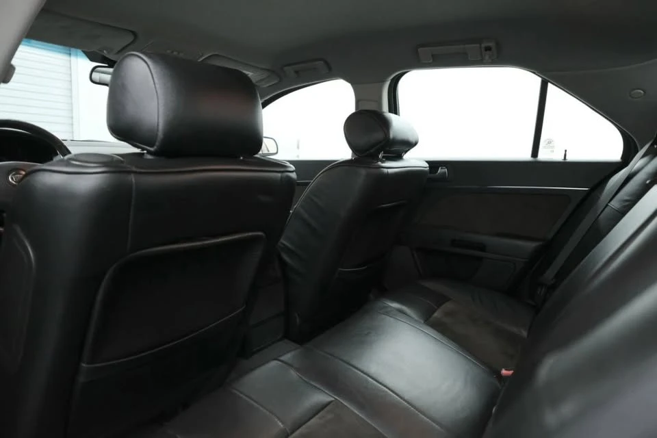 2008 Cadillac STS - Image 19 of 20