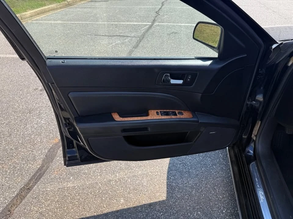 2008 Cadillac STS - Image 10 of 20