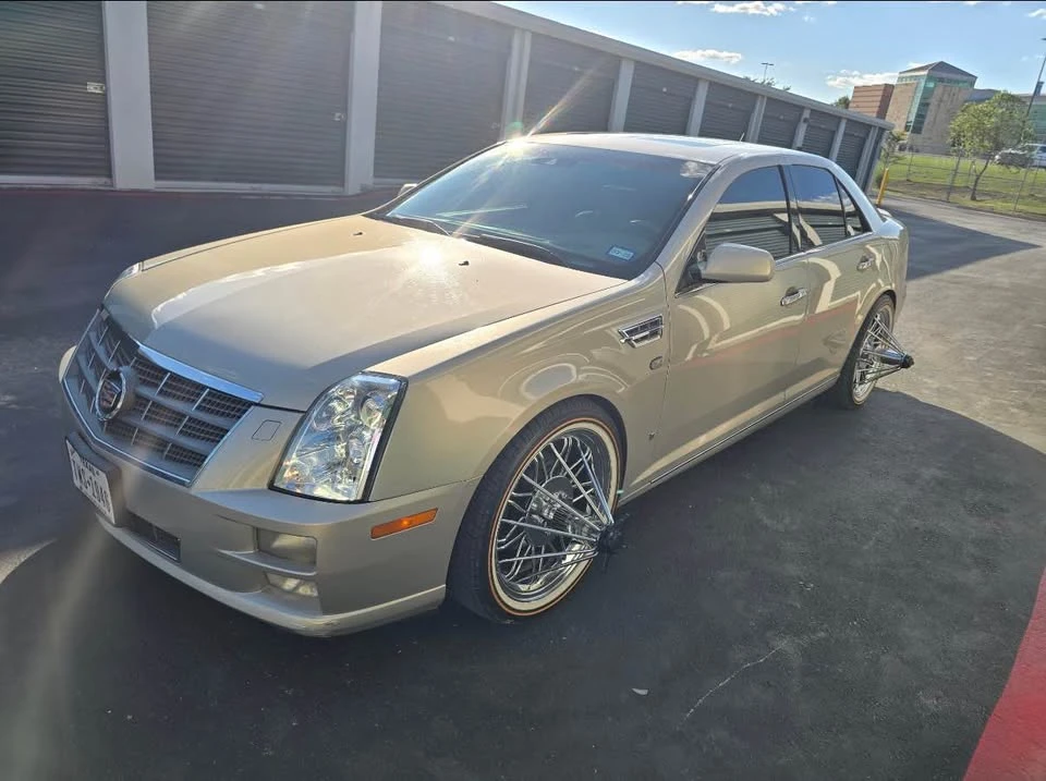 2008 Cadillac STS - Image 5 of 6