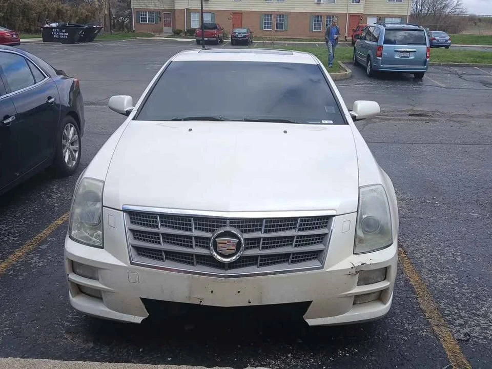 2008 Cadillac STS - Image 2 of 5