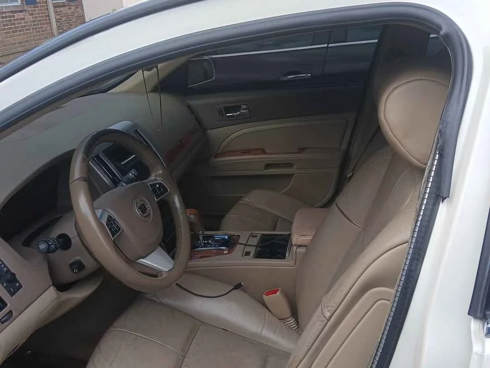 2008 Cadillac STS - Image 5 of 5