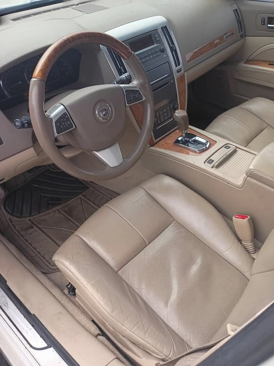 2008 Cadillac STS - Image 7 of 10