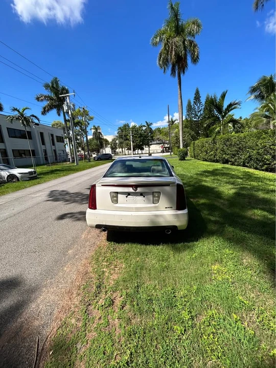 2008 Cadillac STS - Image 3 of 8