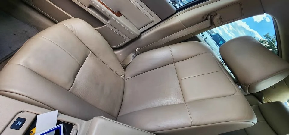 2008 Cadillac STS - Image 10 of 13