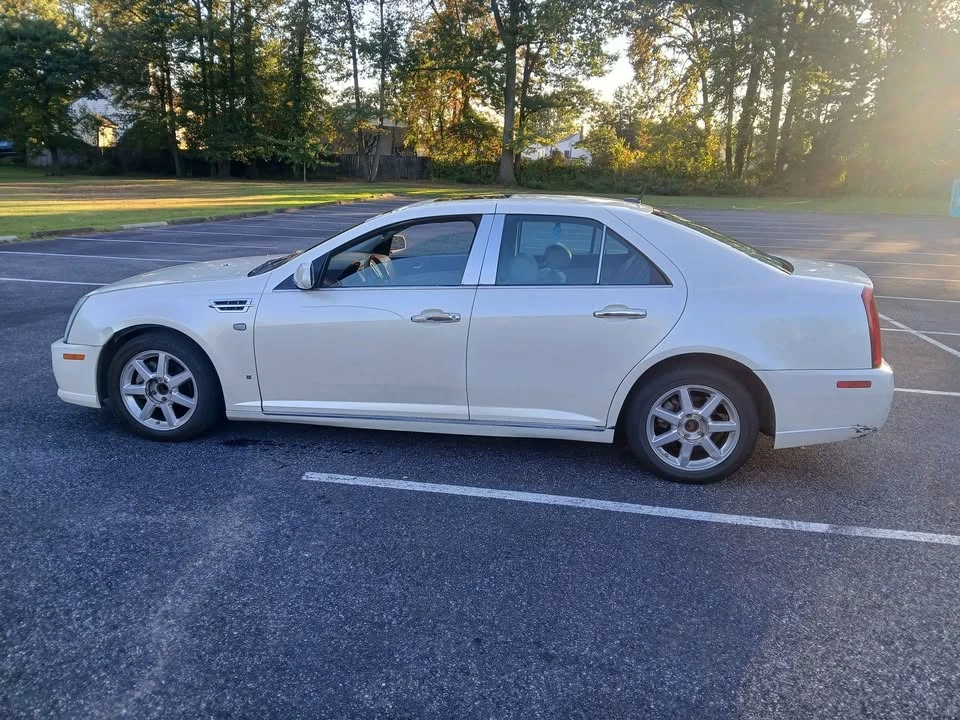 2008 Cadillac STS - Image 3 of 11