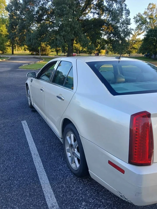 2008 Cadillac STS - Image 8 of 11