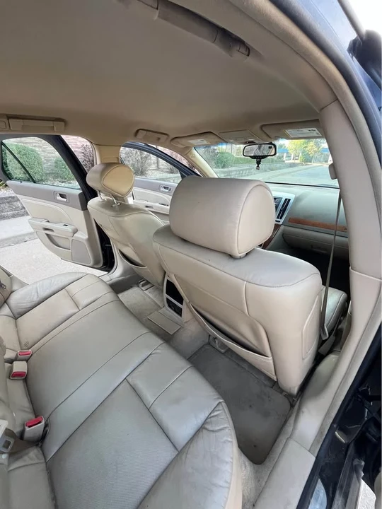 2008 Cadillac STS - Image 10 of 17