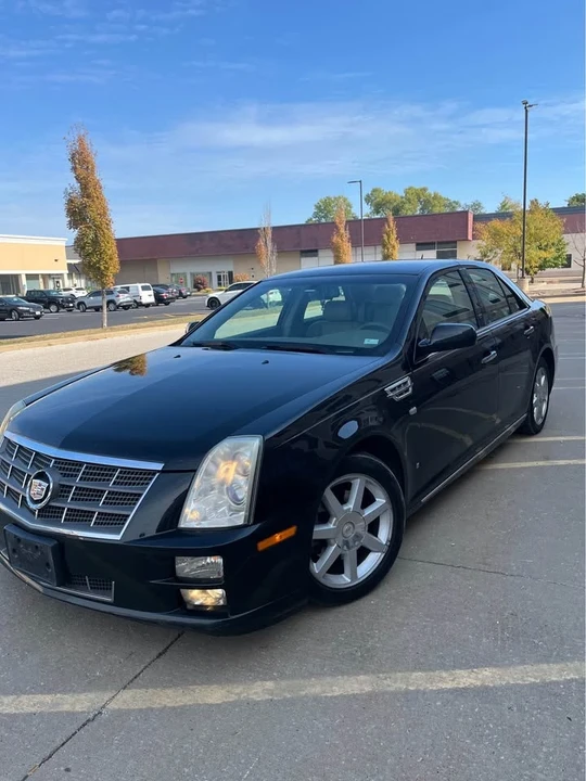 2008 Cadillac STS - Image 2 of 17