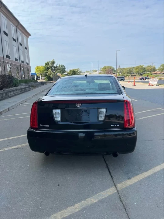 2008 Cadillac STS - Image 5 of 17