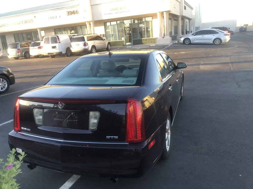 2008 Cadillac STS - Image 4 of 9