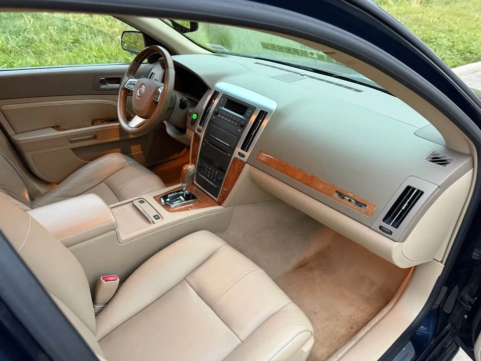 2008 Cadillac STS - Image 9 of 13
