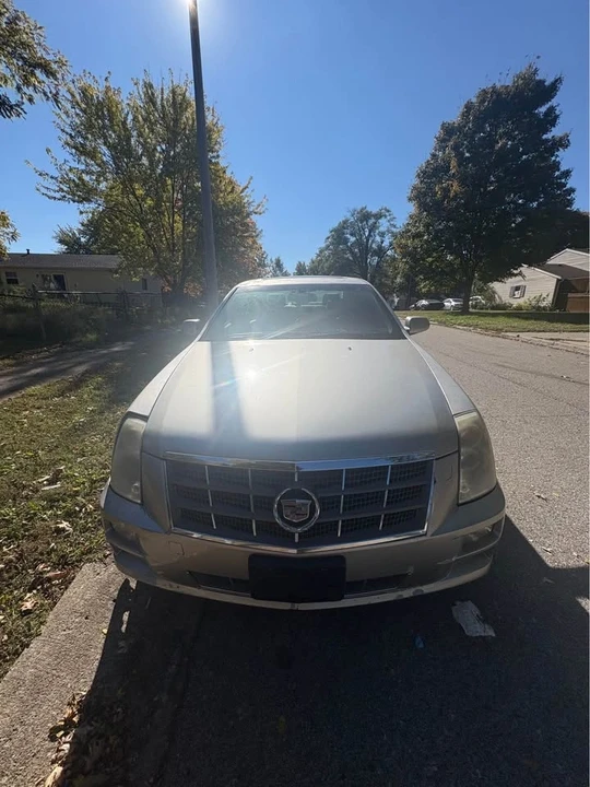 2008 Cadillac STS - Image 2 of 11
